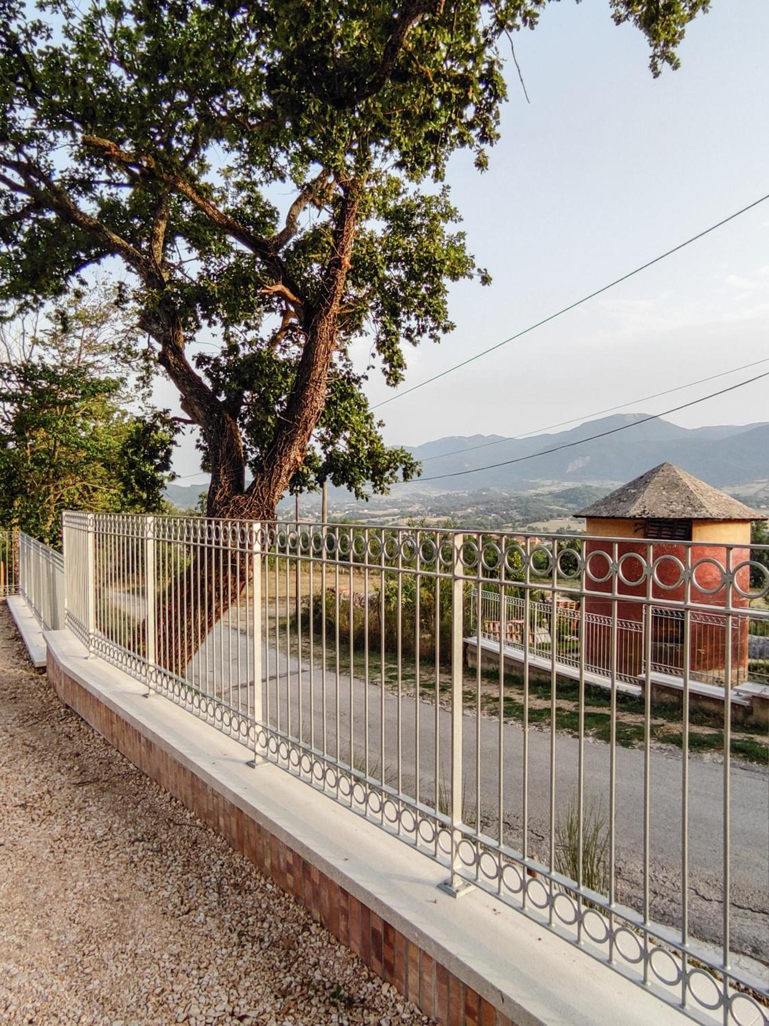 Le Talee Agriturismo Di Charme Villa Lioni Exterior photo